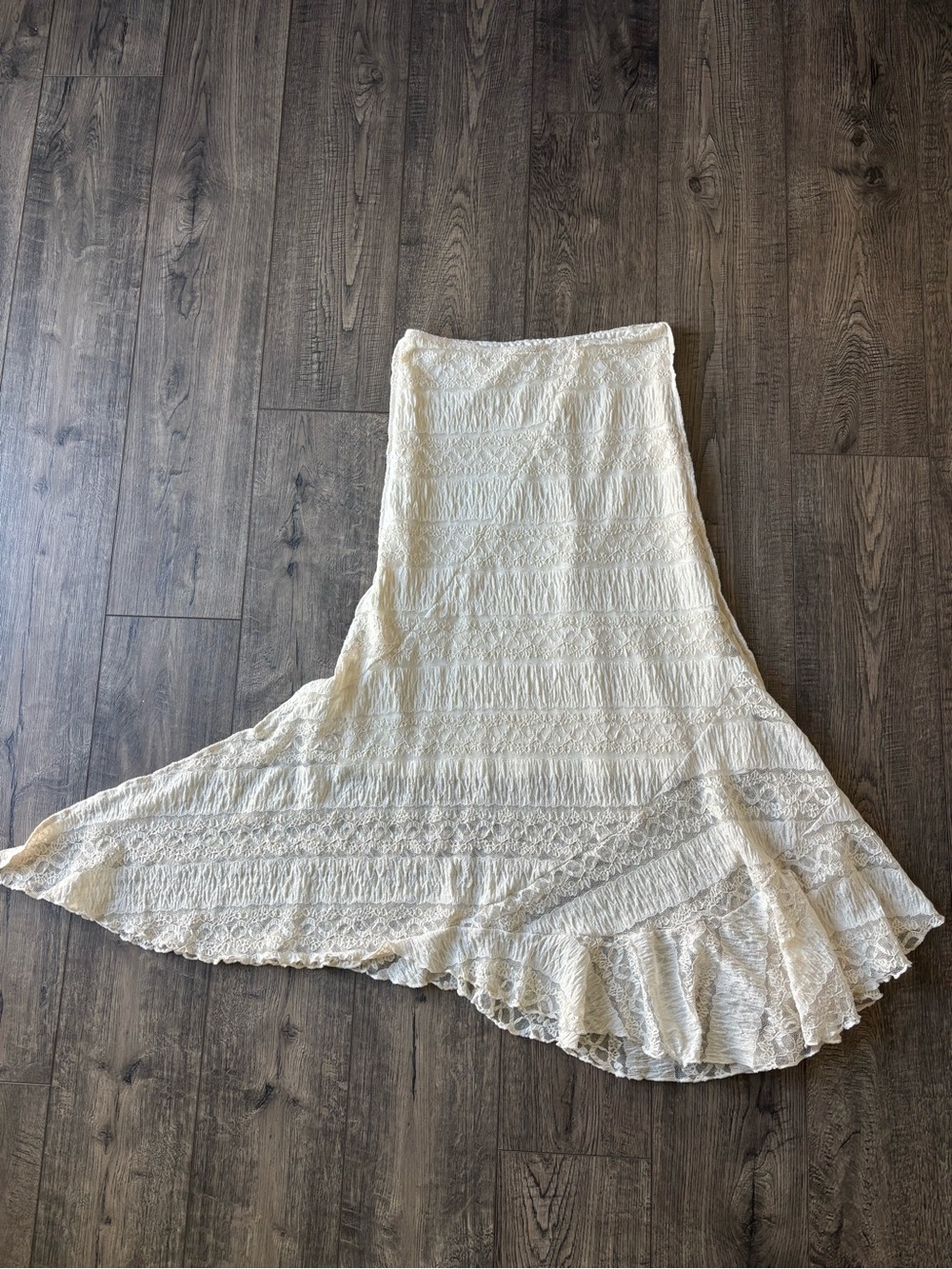Women's Cream Lace Midi Skirt